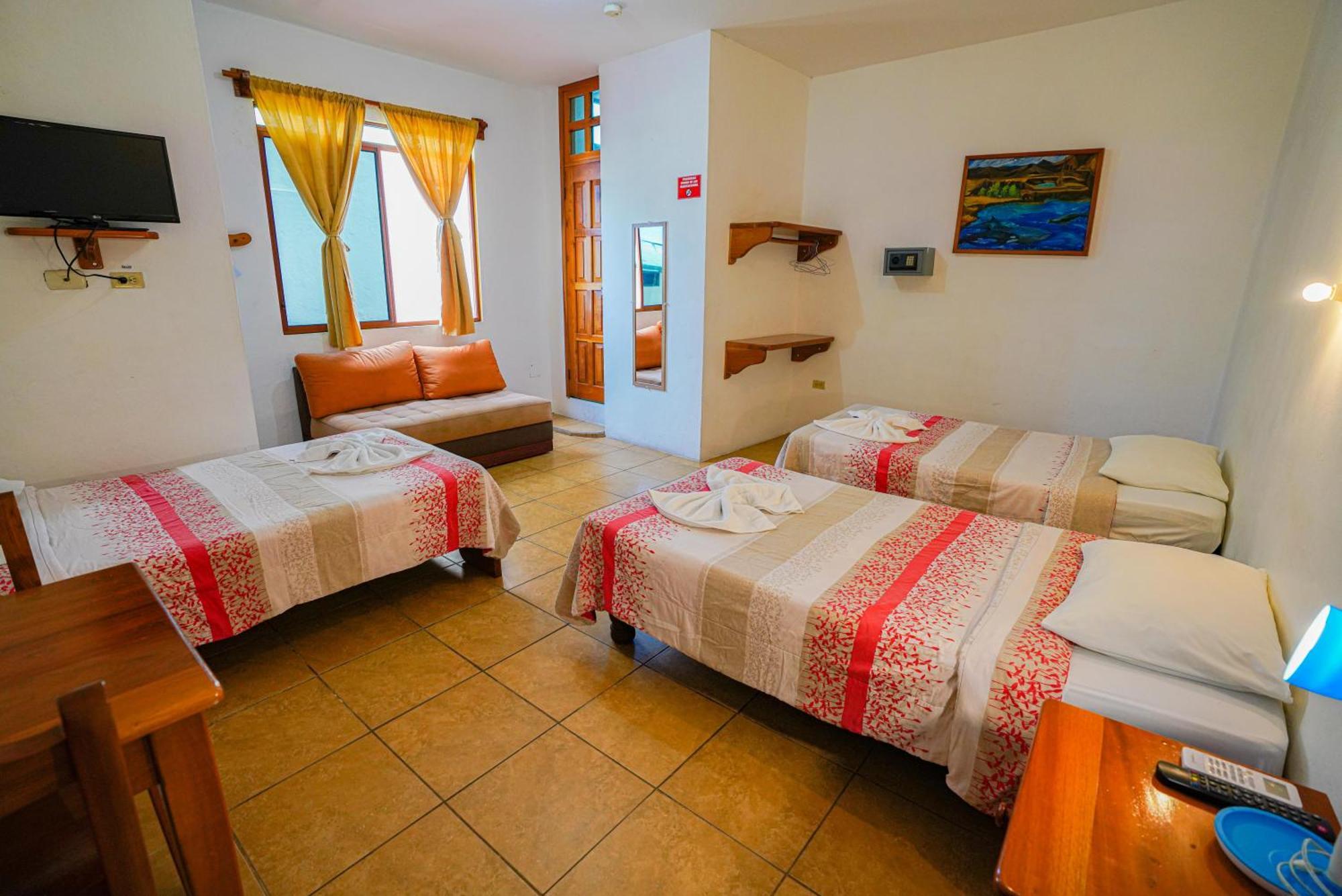 Galapagos Azul Hotel 3*
