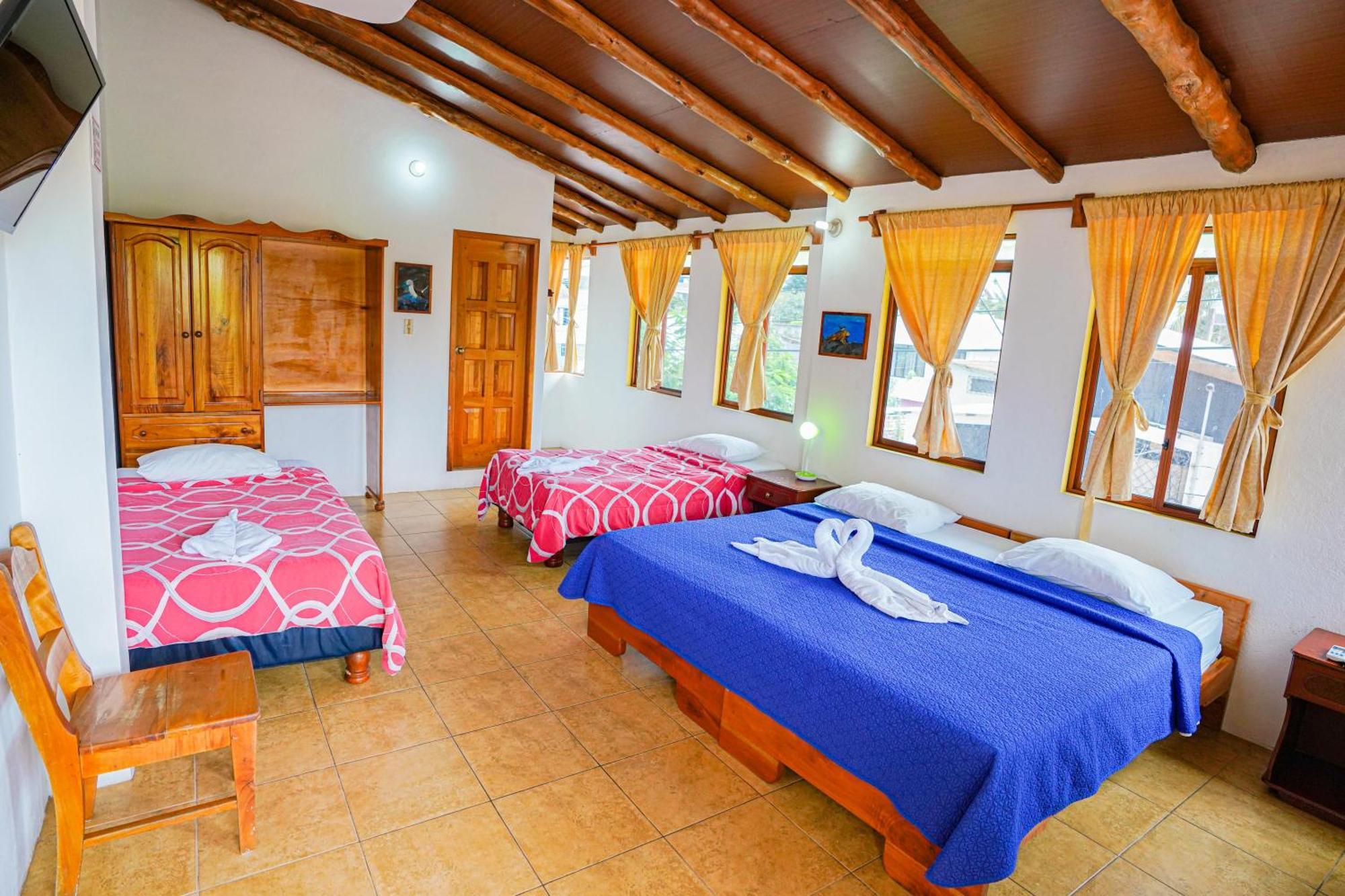Hotel Galapagos Azul 3*