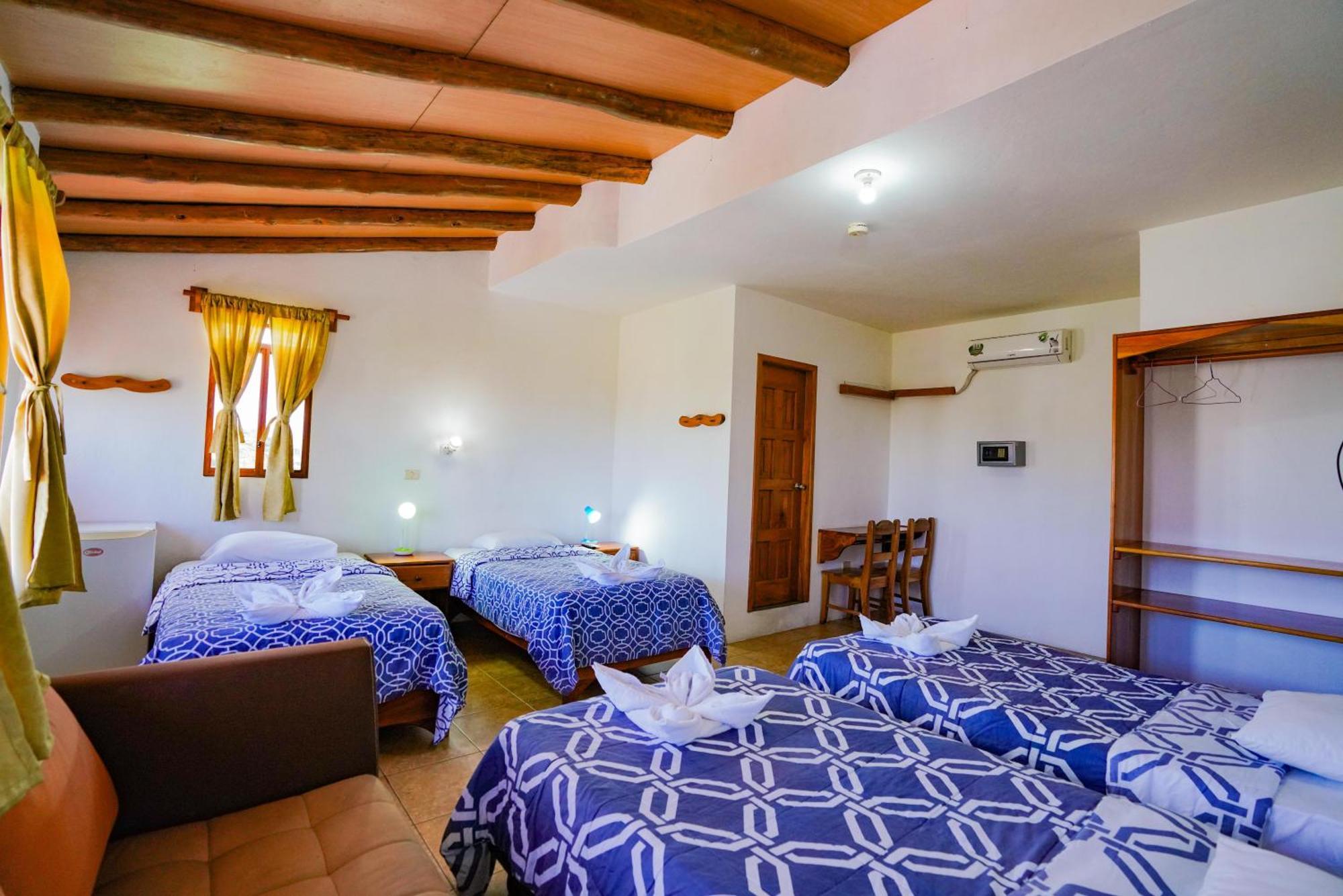 Galapagos Azul Hotel 3*