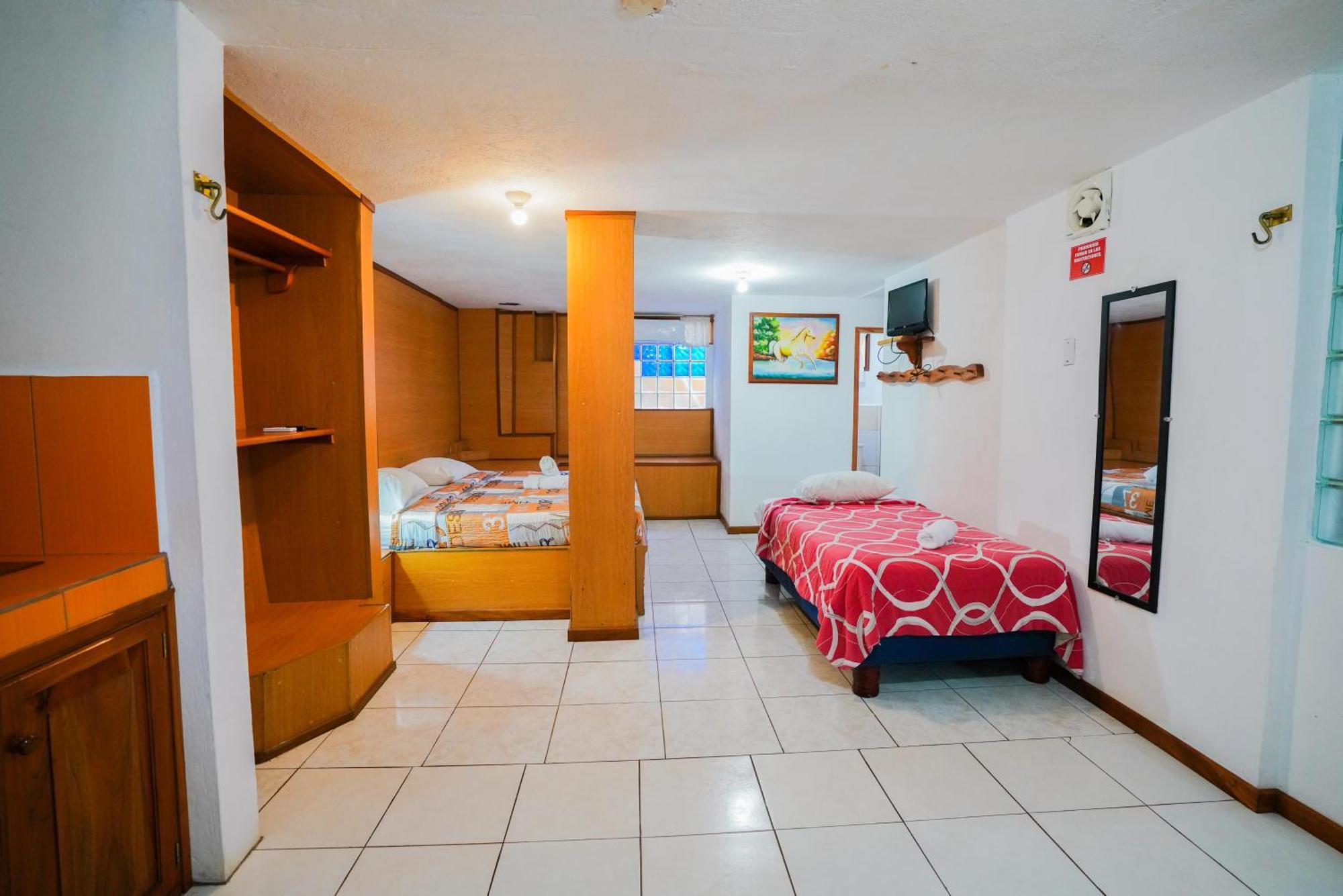 Galapagos Azul Hotel 3*